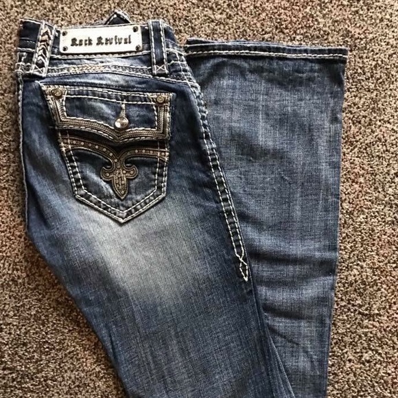Rock Revival Jeans - Picture 2 of 2